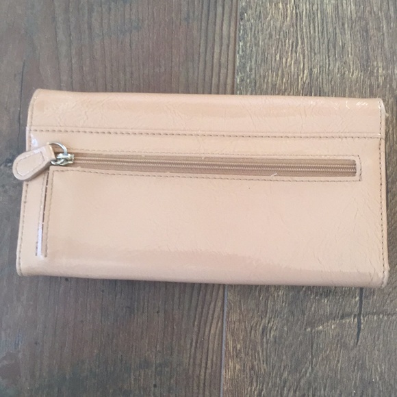 Liz Claiborne Wallet - Picture 2 of 6